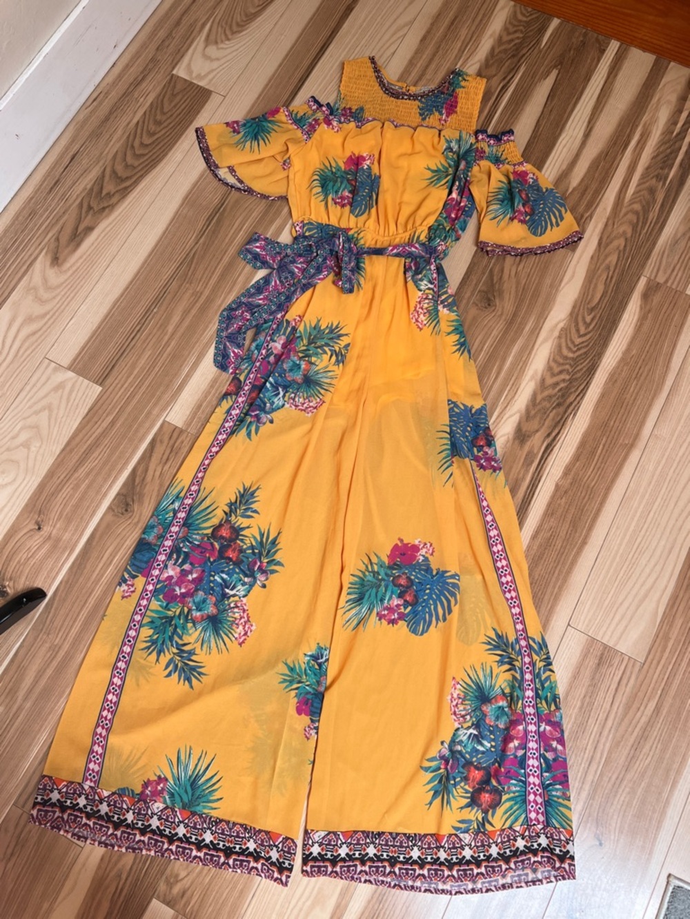 Flying Tomato cold shoulder romper